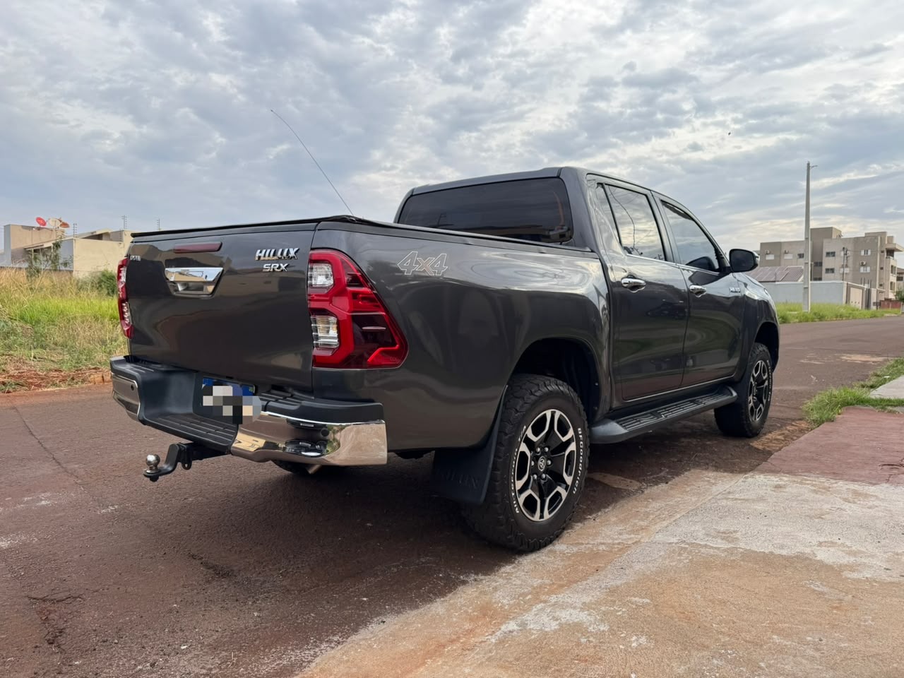 TOYOTA Hilux SRX D4-D 2.8TDi 16v 4X4 C.D. 2021 - miniatura 3