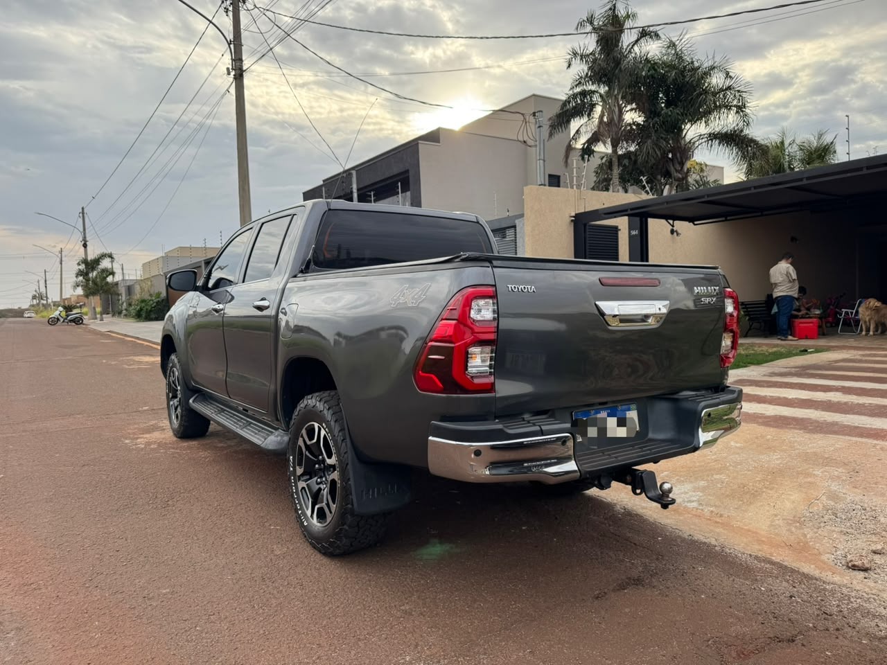 TOYOTA Hilux SRX D4-D 2.8TDi 16v 4X4 C.D. 2021 - miniatura 4