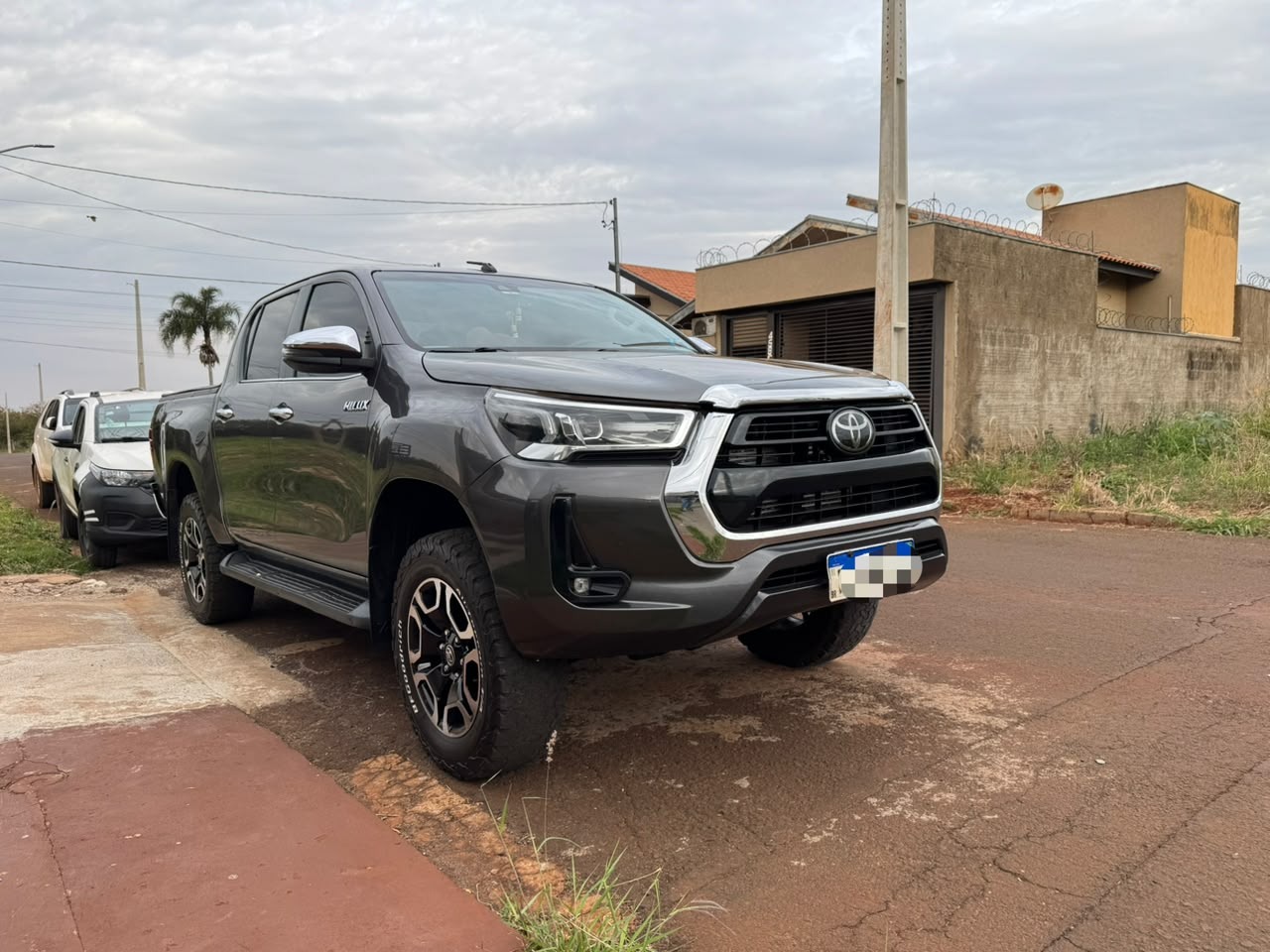 TOYOTA Hilux SRX D4-D 2.8TDi 16v 4X4 C.D. 2021