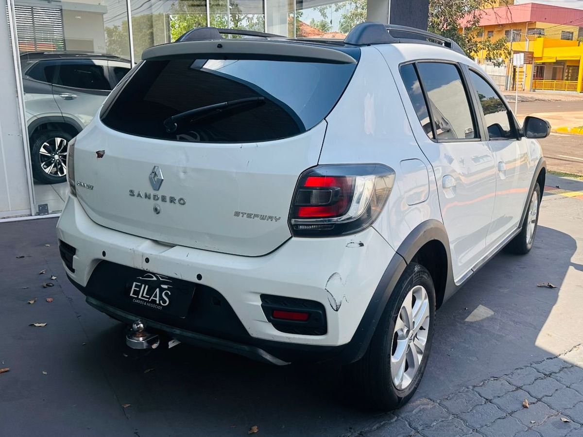 RENAULT Sandero StepWay 1.6 2018 - miniatura 6