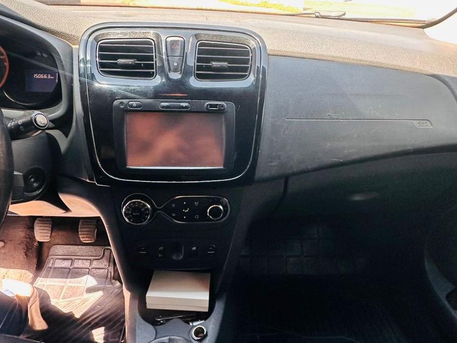 RENAULT Sandero StepWay 1.6 2018 - miniatura 9