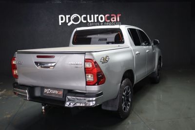 TOYOTA Hilux SRV D4-D 2.8TDi 16v 4X4 C.D. 2017 - miniatura 2