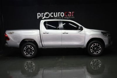 TOYOTA Hilux SRV D4-D 2.8TDi 16v 4X4 C.D. 2017 - miniatura 3
