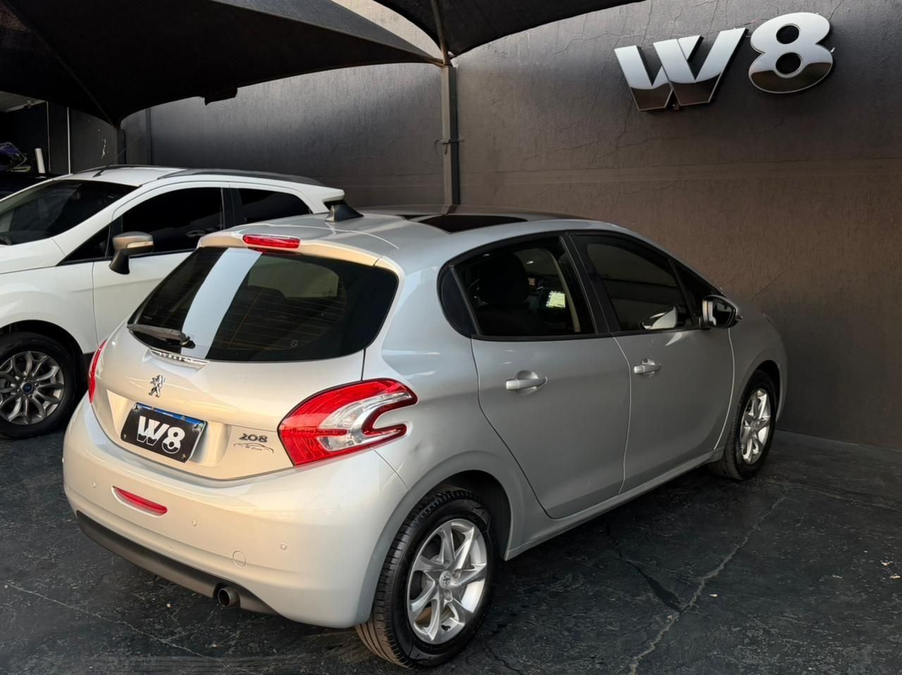 PEUGEOT 208 Allure 1.5 2015 - miniatura 4