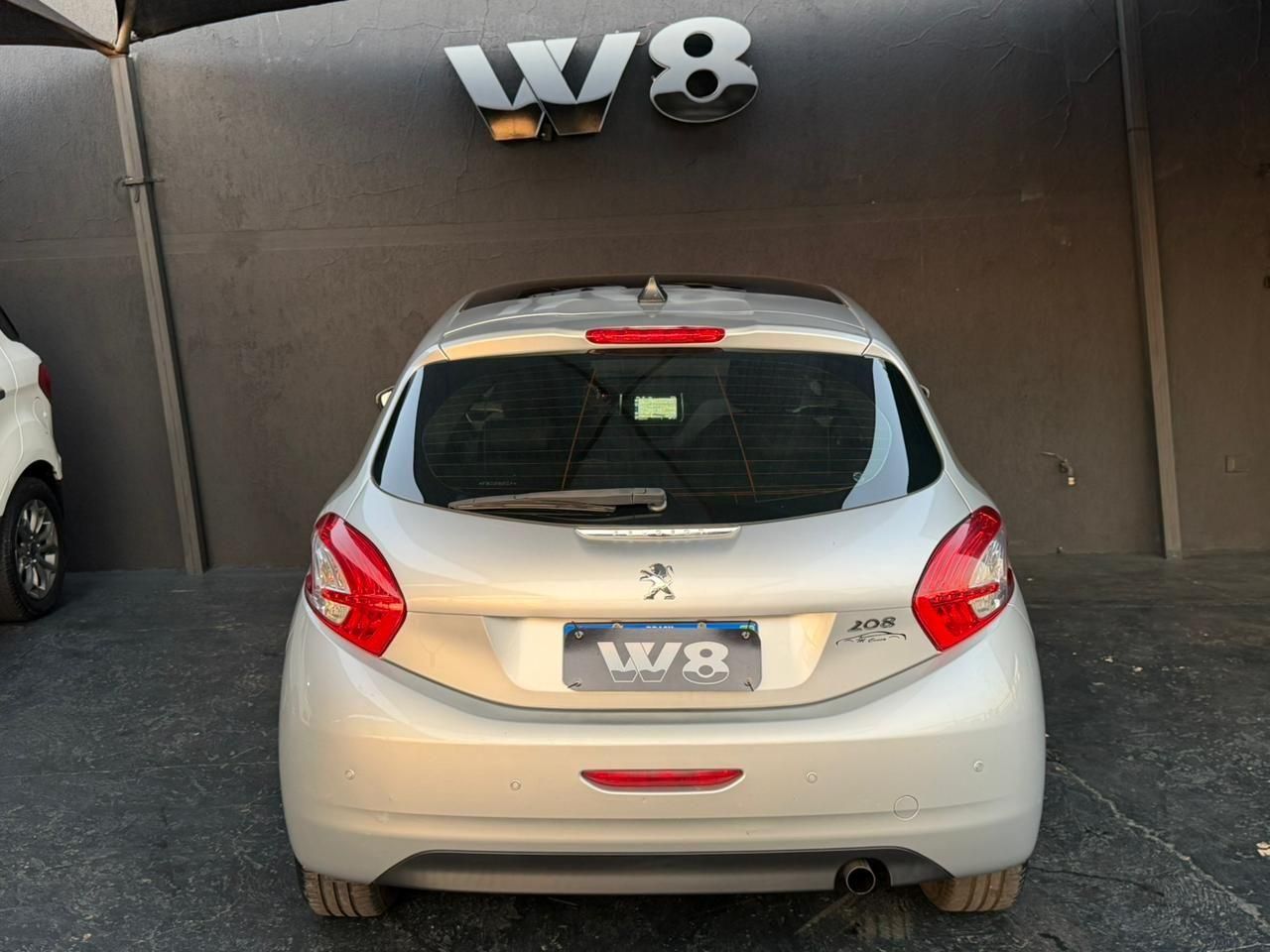 PEUGEOT 208 Allure 1.5 2015 - miniatura 5