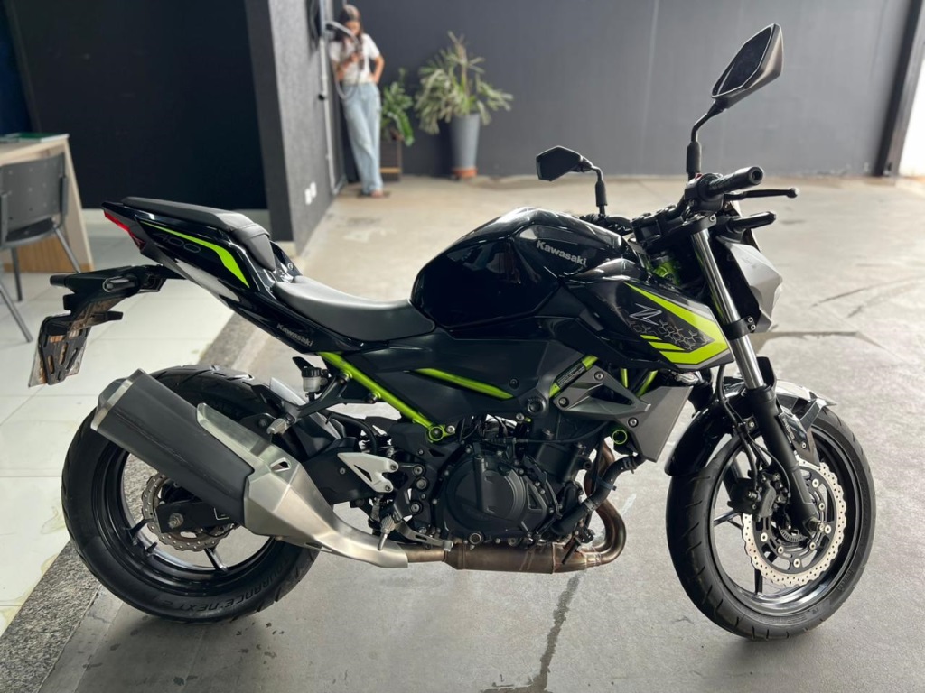 KAWASAKI Z 400 2020 - miniatura 7