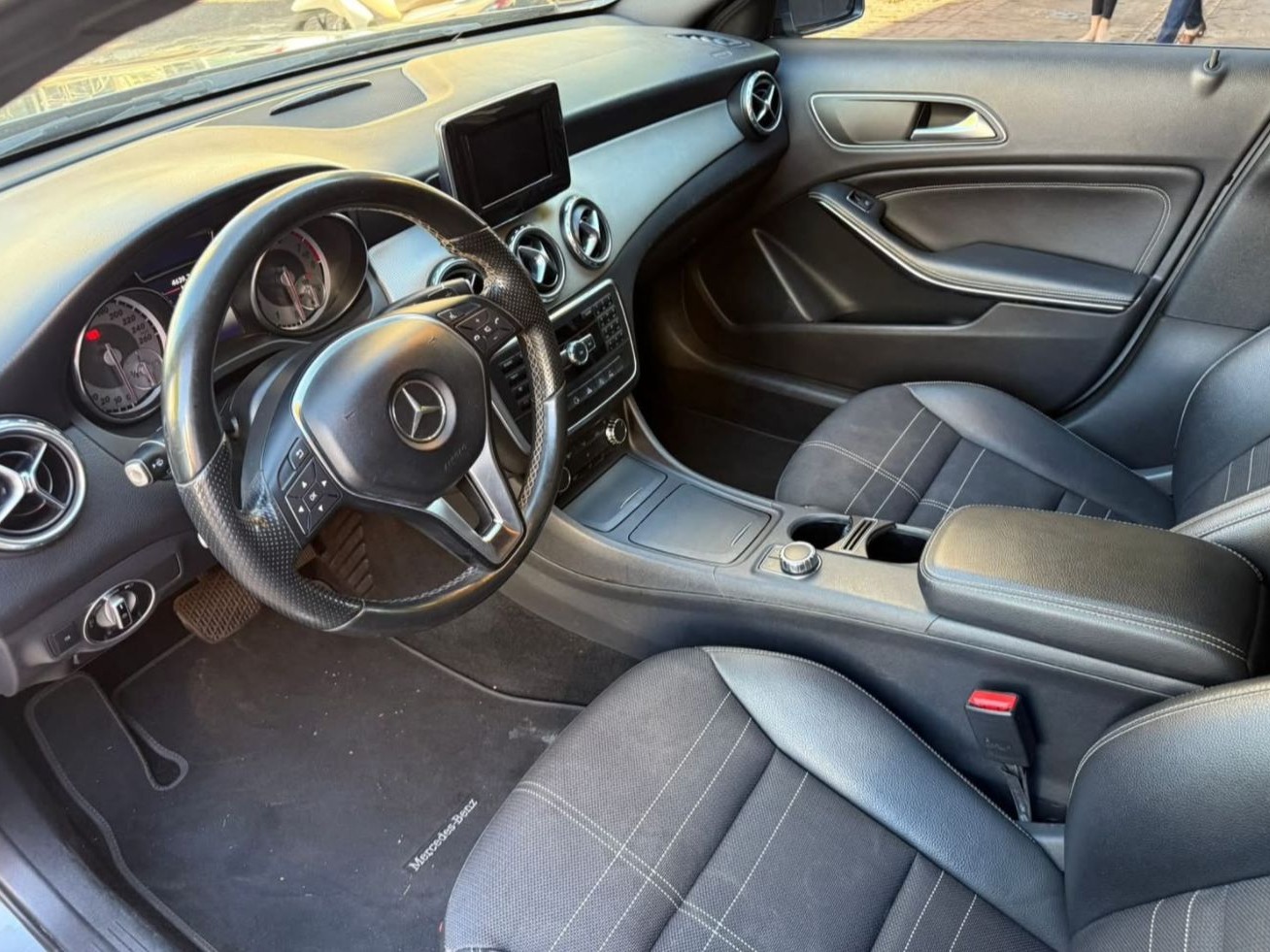 MERCEDES-BENZ GLA 200 Advance 1.6T 16v 2015 - miniatura 9