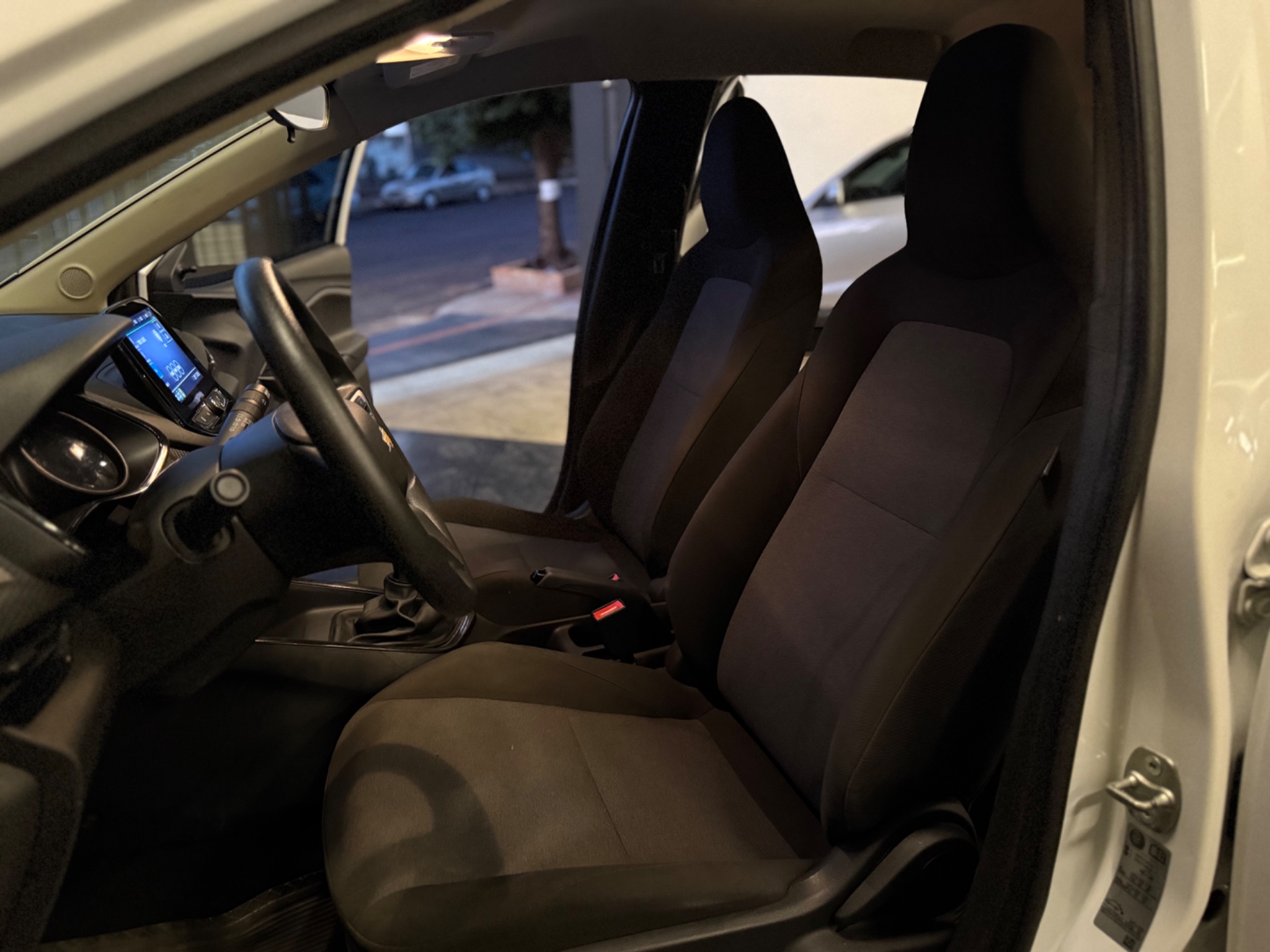 CHEVROLET Onix LT 1.0 12v 2025 - miniatura 12