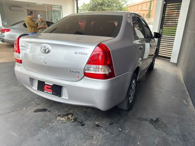 TOYOTA Etios Sedan XS 1.5 16v 2018 - miniatura 3