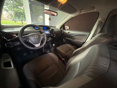 TOYOTA Etios Sedan XS 1.5 16v 2018 - miniatura 9