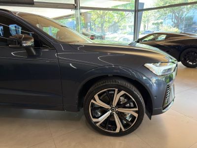 VOLVO XC60 T-8 Ultimate Dark 2.0T 16v AWD 2024 - miniatura 13
