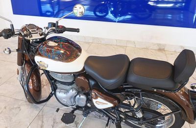 ROYAL ENFIELD Classic Dark 350 2026 - miniatura 4