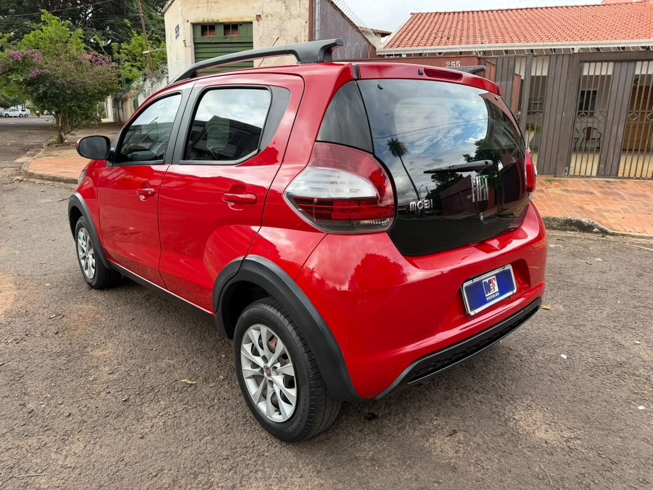 FIAT Mobi Way 1.0 2017 - miniatura 3