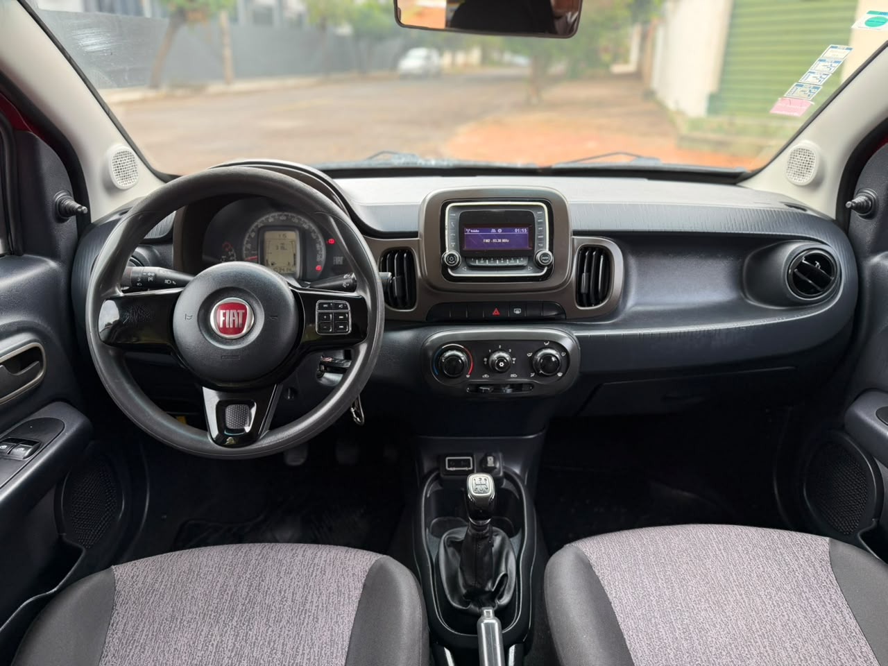 FIAT Mobi Way 1.0 2017 - miniatura 5