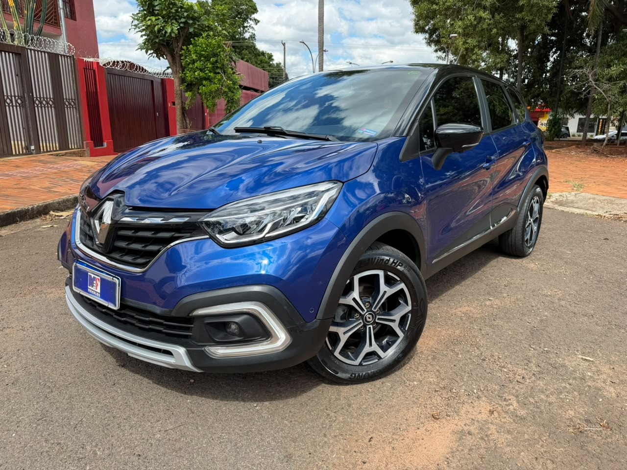 RENAULT Captur Iconic 1.3T 16v 2022 - miniatura 2