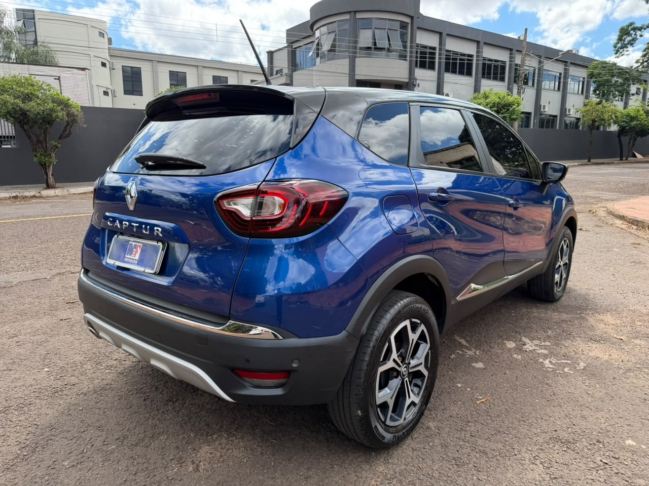 RENAULT Captur Iconic 1.3T 16v 2022 - miniatura 4