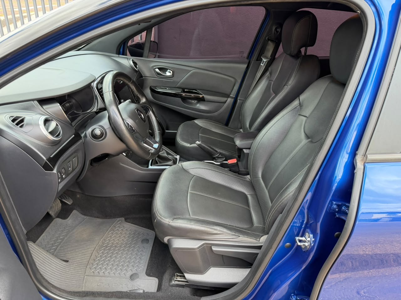 RENAULT Captur Iconic 1.3T 16v 2022 - miniatura 7