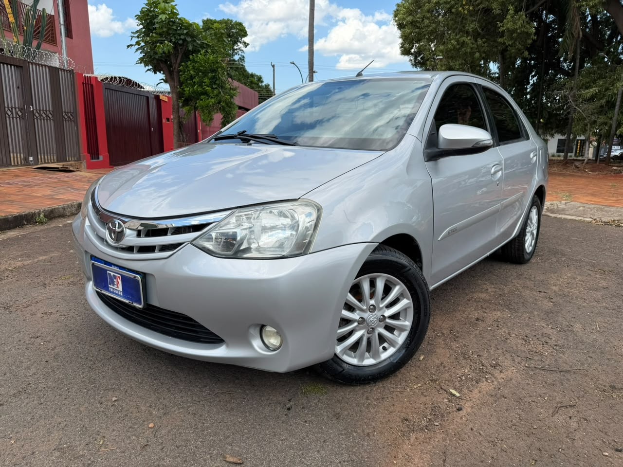 TOYOTA Etios Sedan XLS 1.5 16v 2016 - miniatura 2