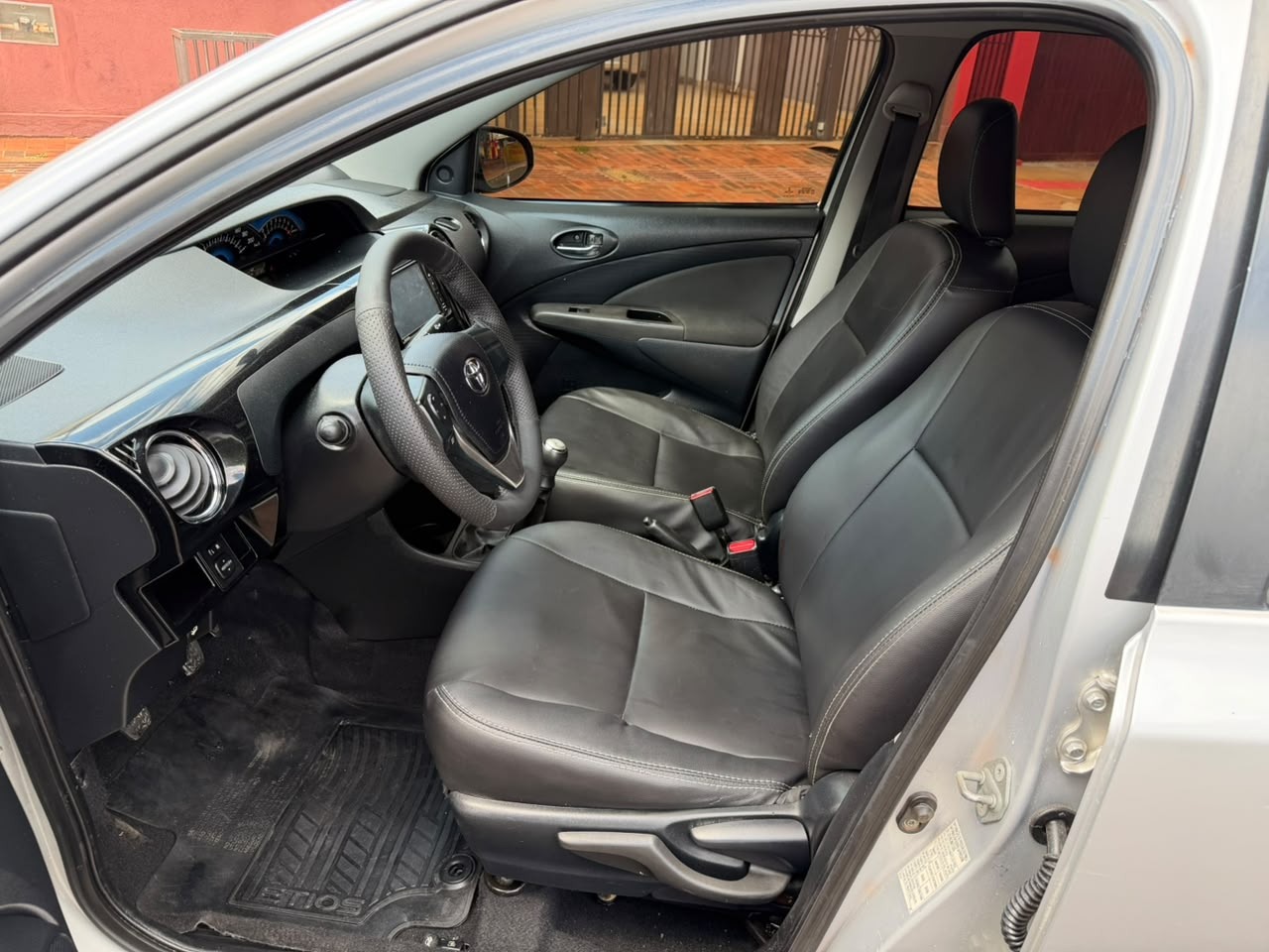 TOYOTA Etios Sedan XLS 1.5 16v 2016 - miniatura 7