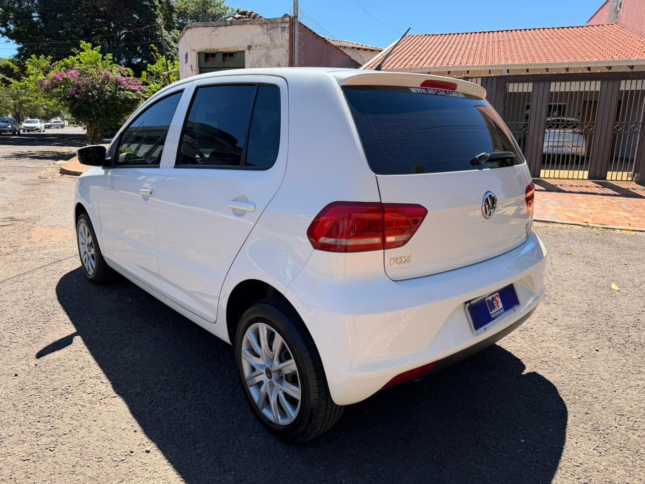 VOLKSWAGEN Fox Trendline 1.0 12v 4p. 2017 - miniatura 3