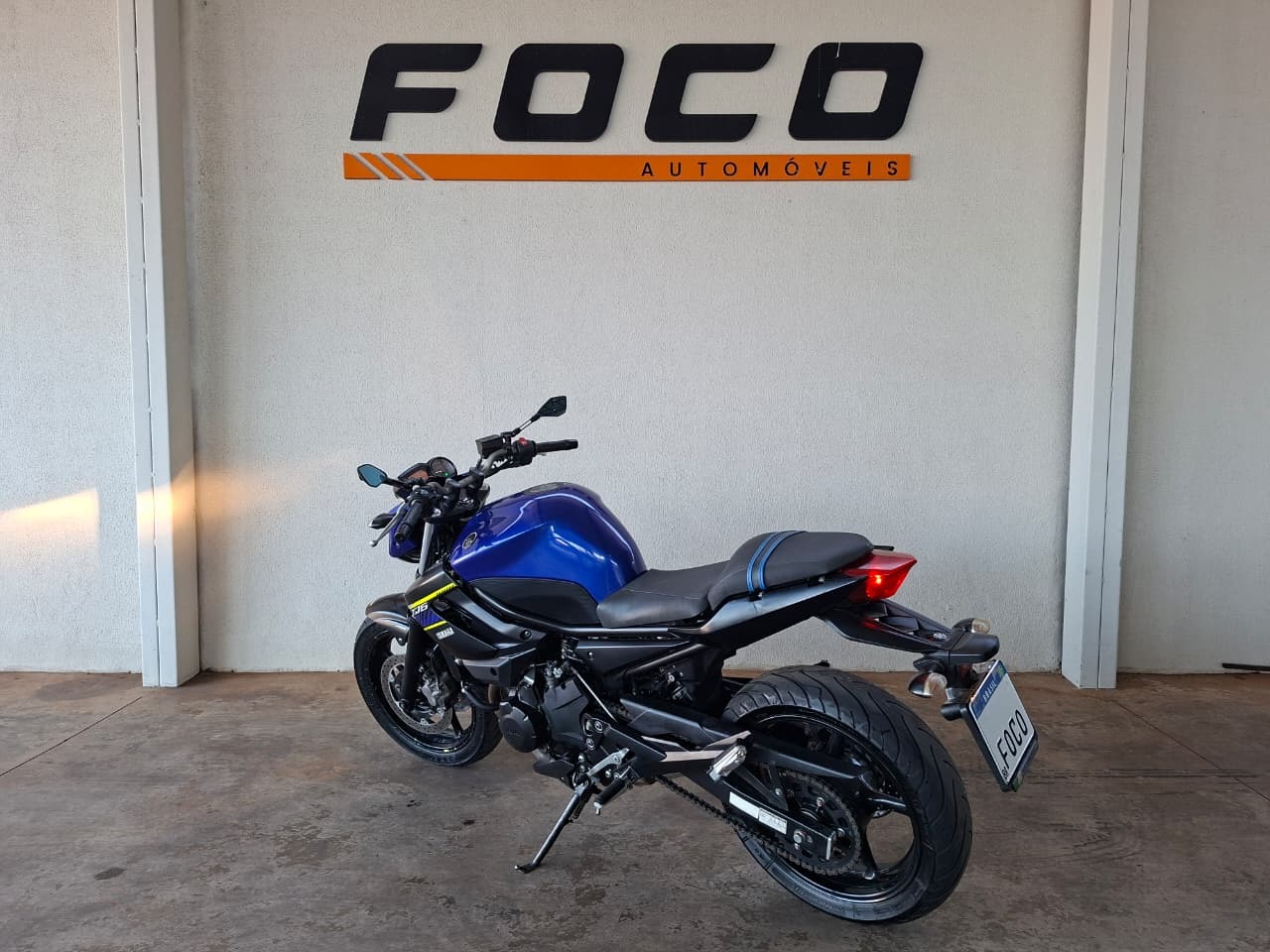 YAMAHA XJ 6 600 N 2019 - miniatura 3