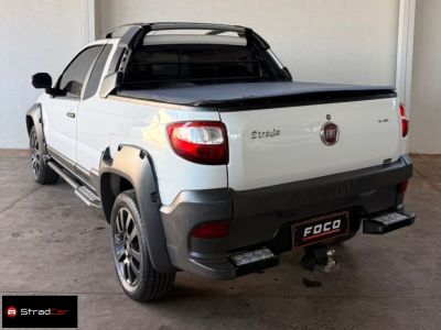 FIAT Strada Adventure 1.6 16v C.E. 2015 - miniatura 4