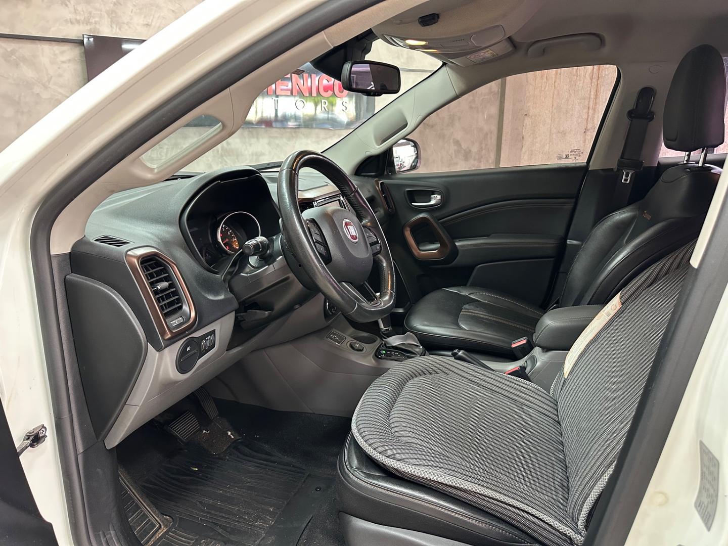 FIAT Toro Volcano 2.4 16v 2020 - miniatura 8