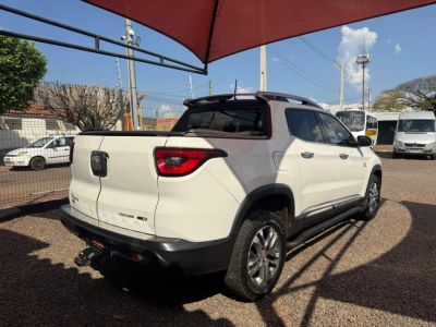 FIAT Toro Volcano 2.0TDi 16v 4x4 2017 - miniatura 9