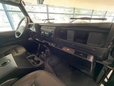 LAND ROVER Defender 130 2.5TDi C.D 2005 - miniatura 2