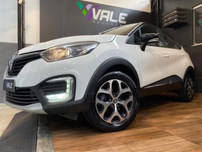 RENAULT Captur Intense 2.0 16v 2021