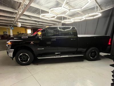 RAM 2500 Laramie 6.7TDi 24v 4X4 C.D. 2026 - miniatura 4
