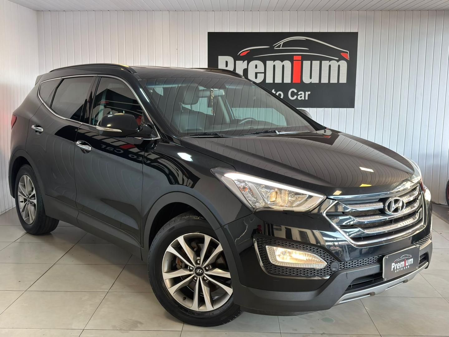 Vista principal de HYUNDAI Santa Fe GLS 3.3 V6 24v AWD 2016