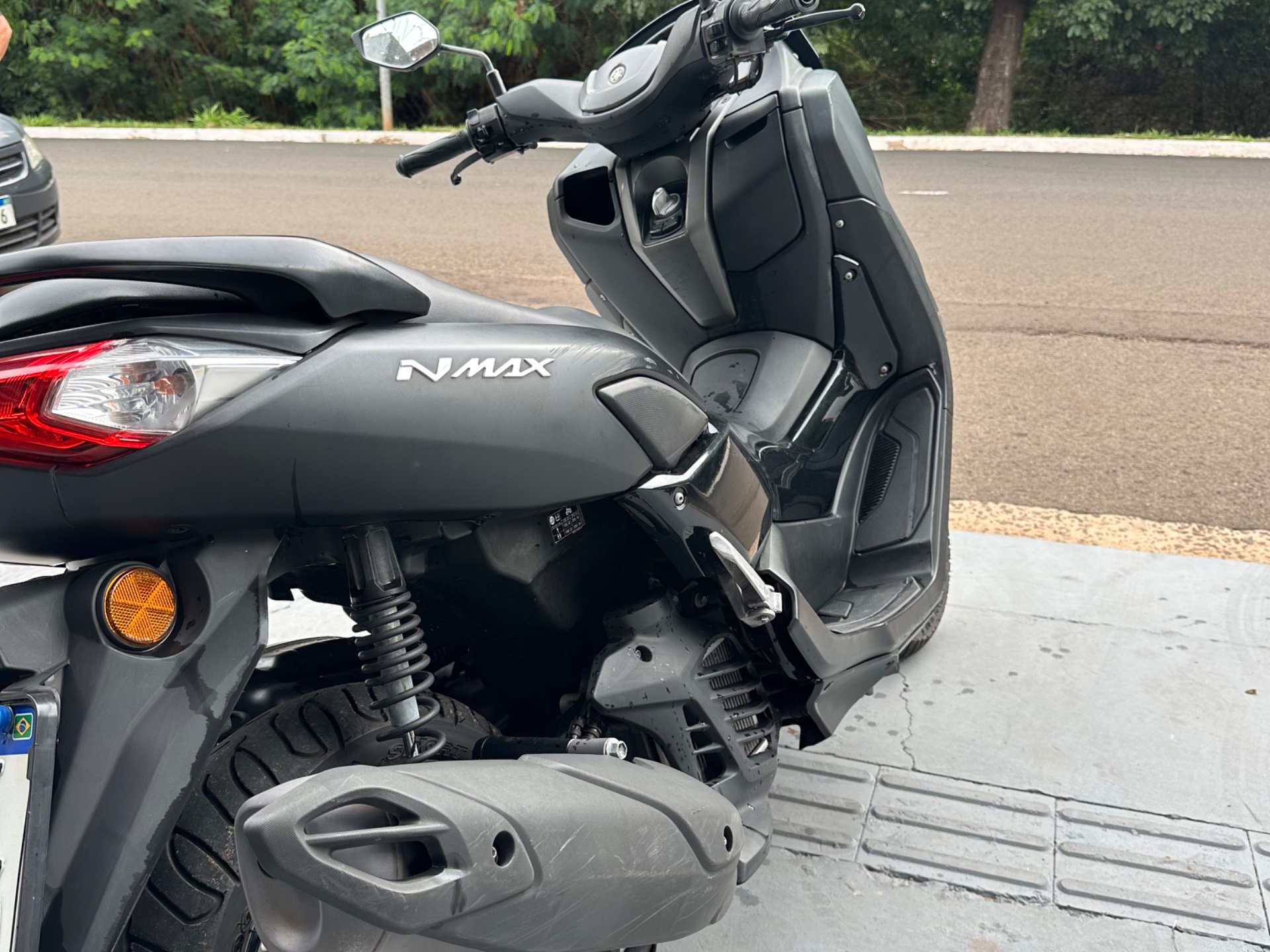 YAMAHA NMax 160 2022 - miniatura 4