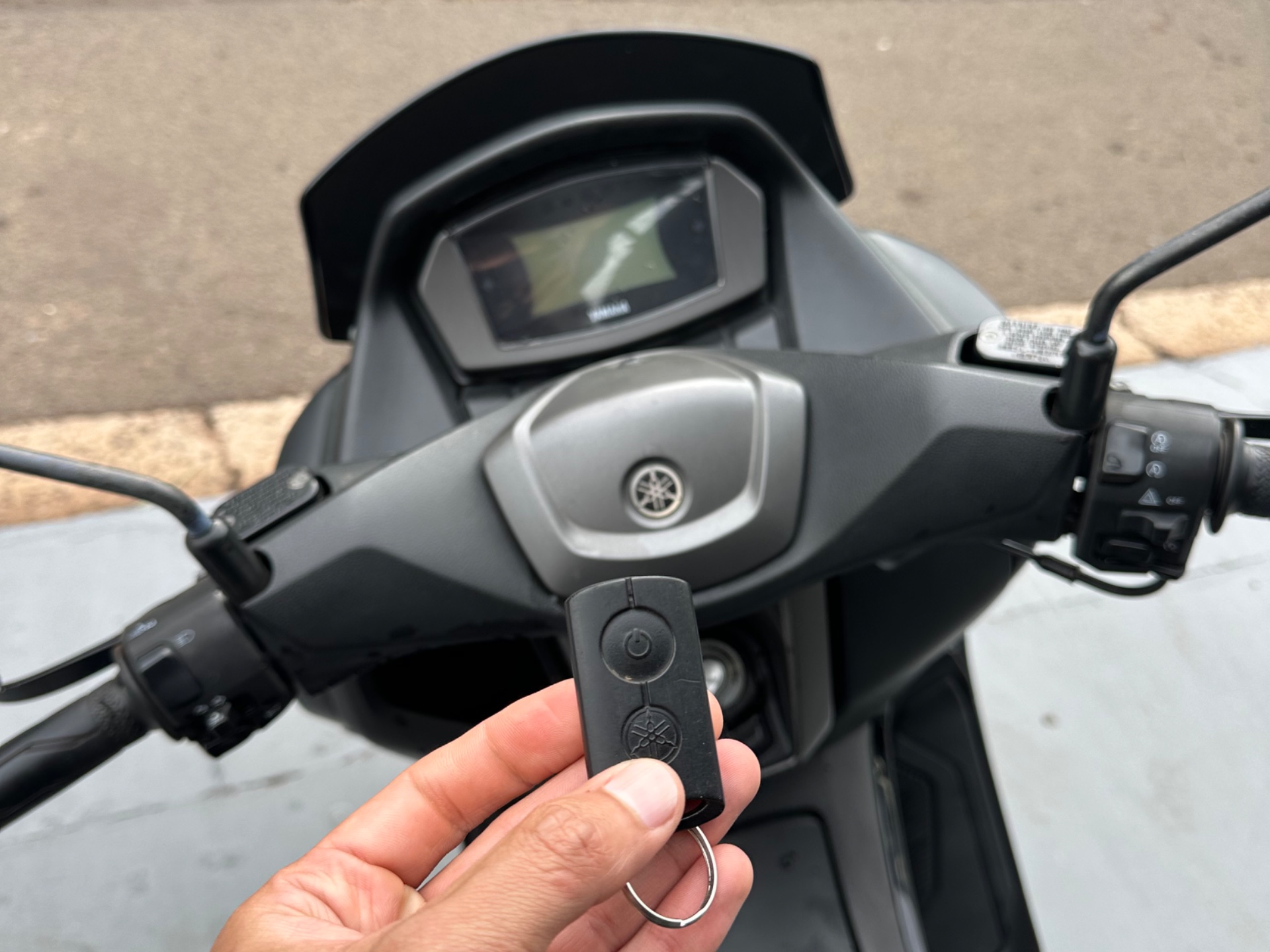 YAMAHA NMax 160 2022 - miniatura 7