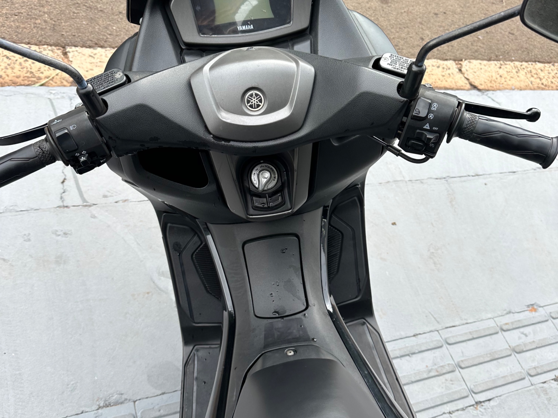 YAMAHA NMax 160 2022 - miniatura 8