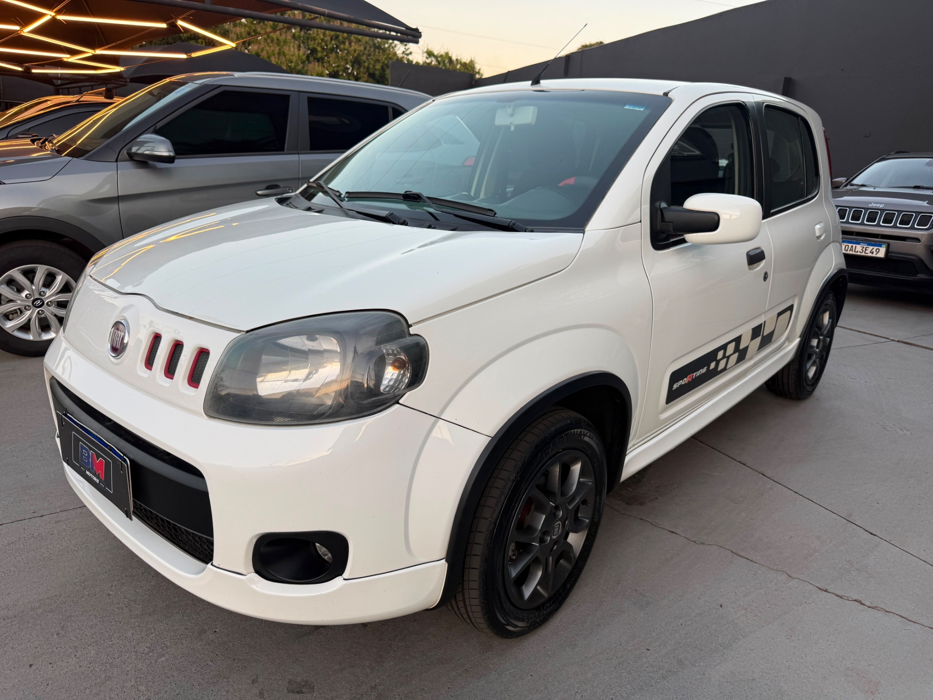 FIAT Uno Sporting 1.4 4p. 2012 - miniatura 4