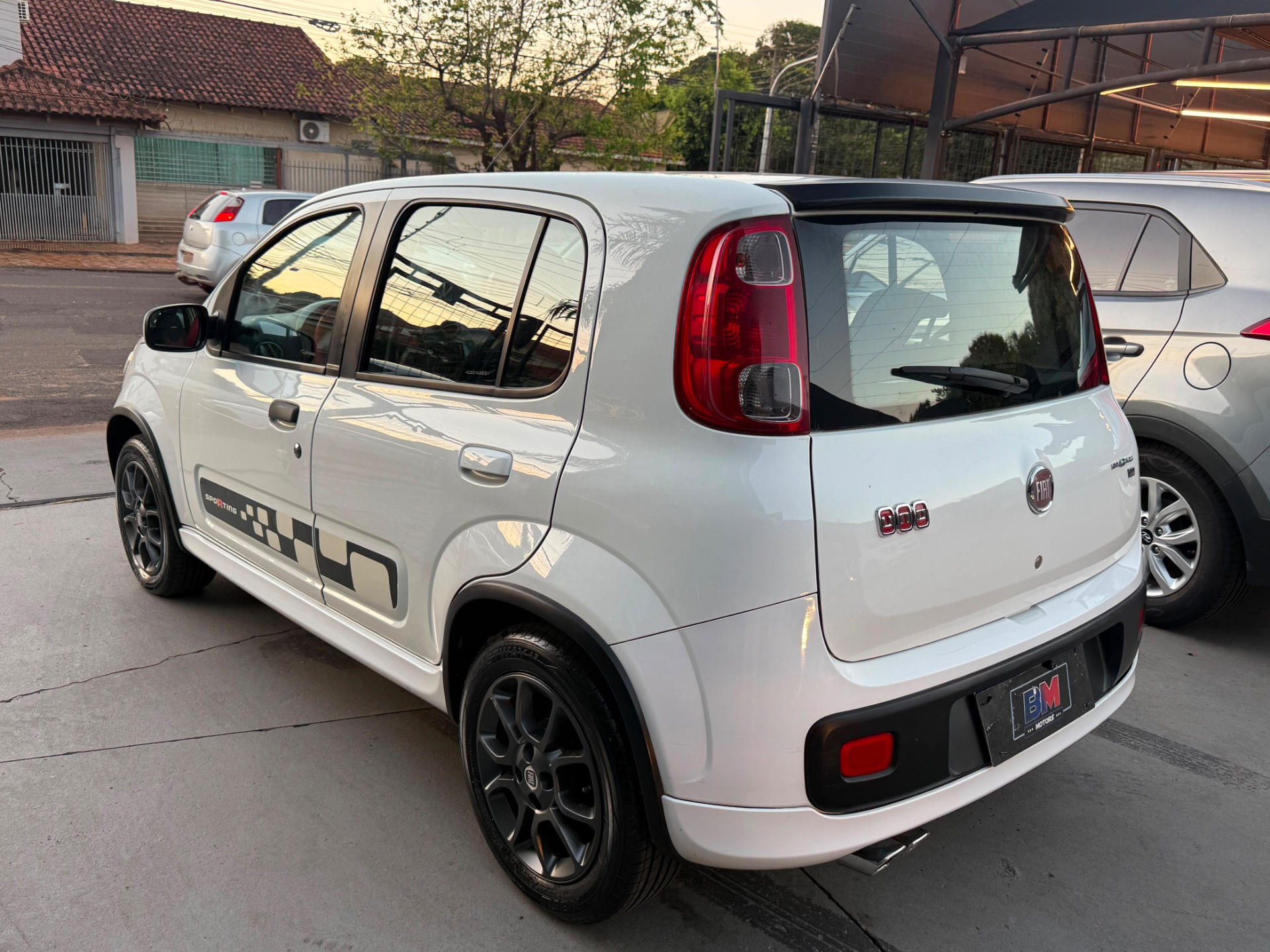 FIAT Uno Sporting 1.4 4p. 2012 - miniatura 6