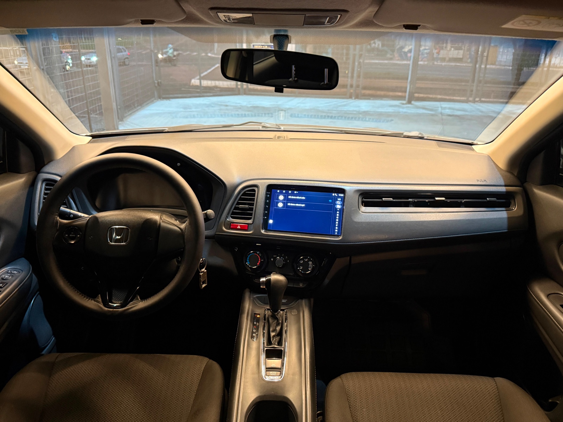 HONDA HR-V LX 1.8 16v 2018 - miniatura 6