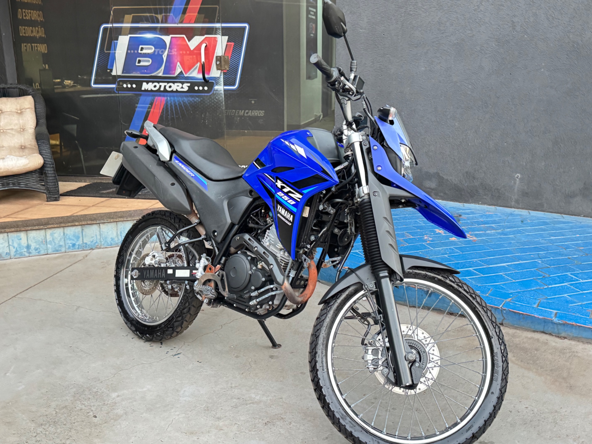 YAMAHA XTZ 250 Lander 2024 - miniatura 5