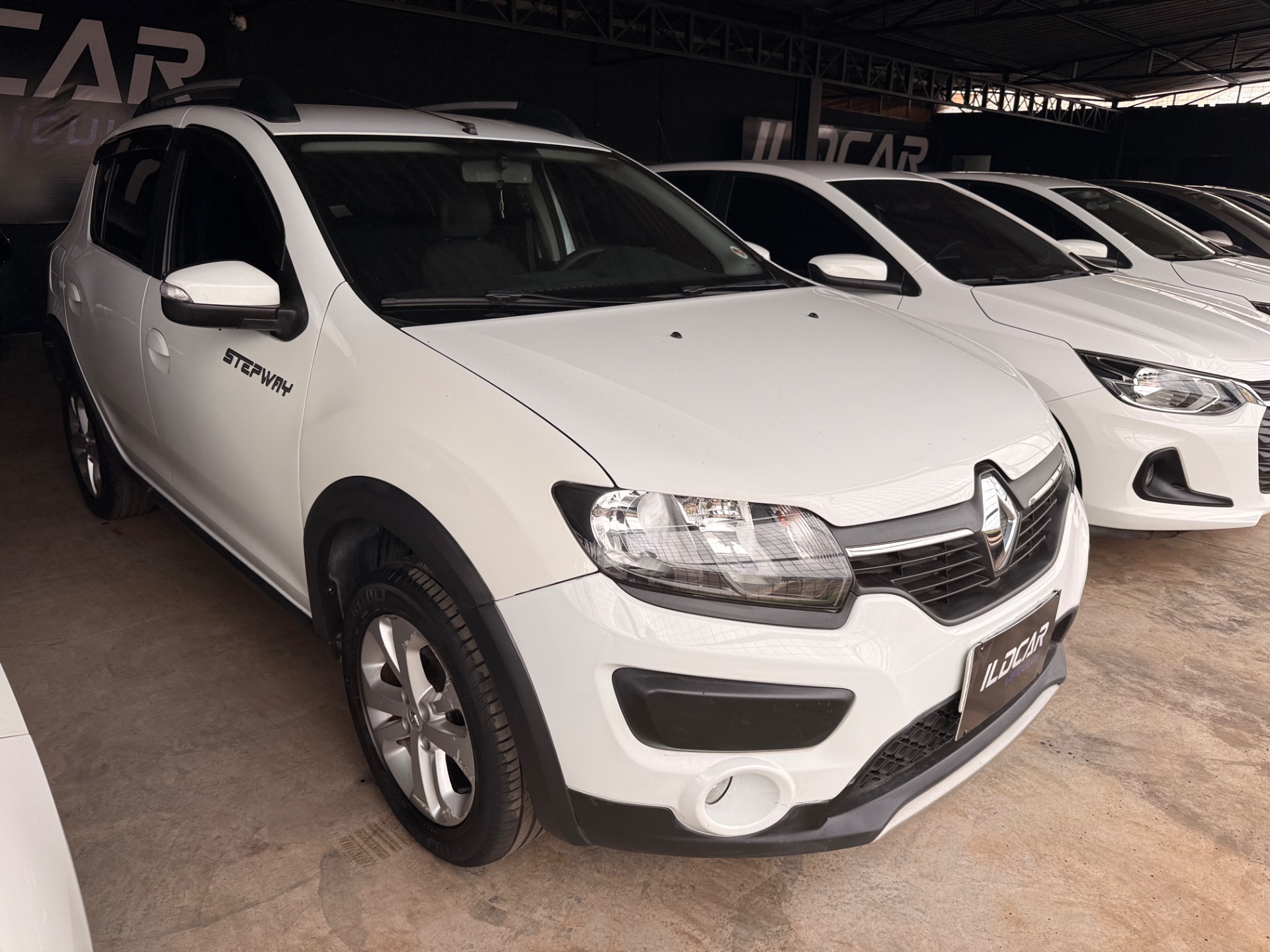 RENAULT Sandero Expression 1.6 16v EasyR 2017 - miniatura 2