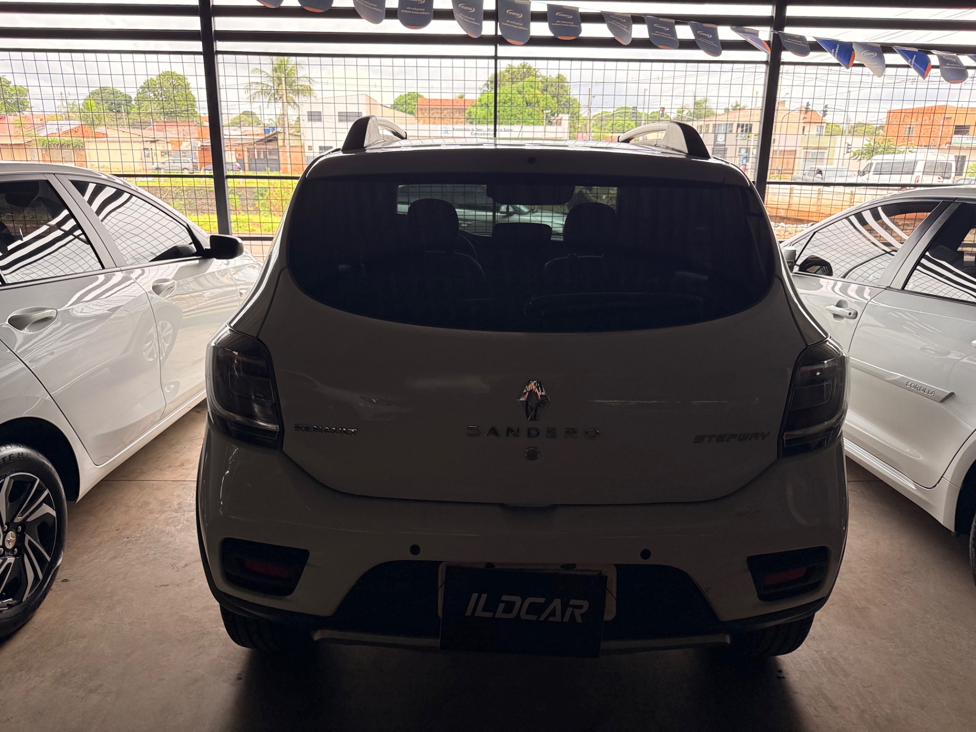 RENAULT Sandero Expression 1.6 16v EasyR 2017 - miniatura 4
