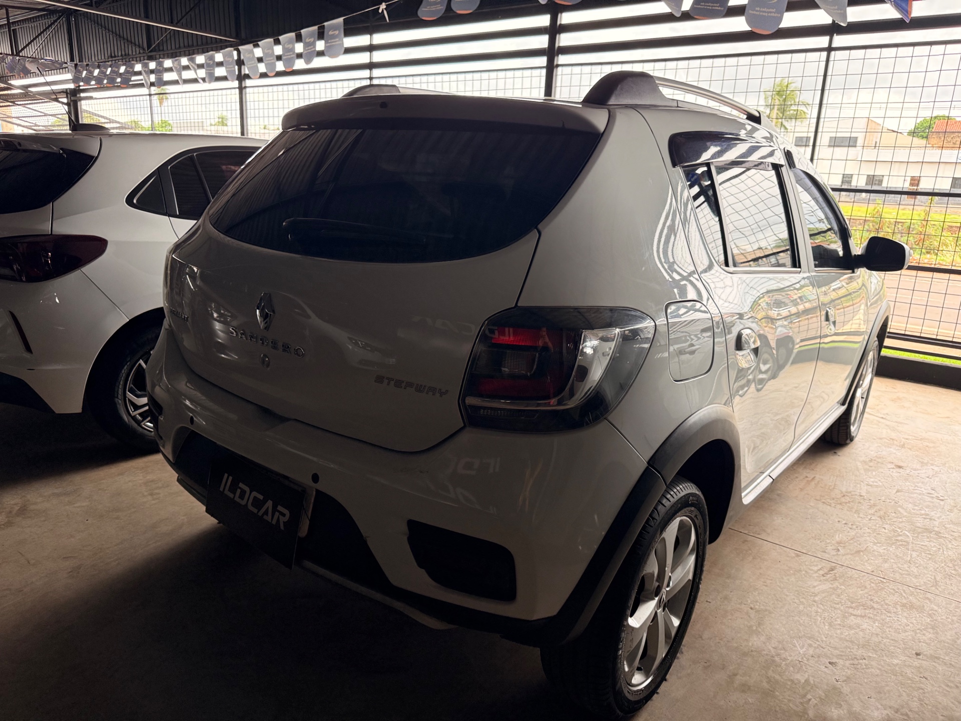 RENAULT Sandero Expression 1.6 16v EasyR 2017 - miniatura 5