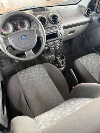 FORD Fiesta Hatch 1.6 4p. 2012 - miniatura 6