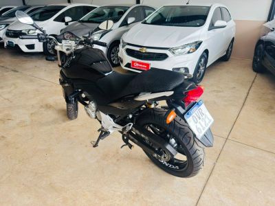 HONDA CB 300R 2014 - miniatura 5