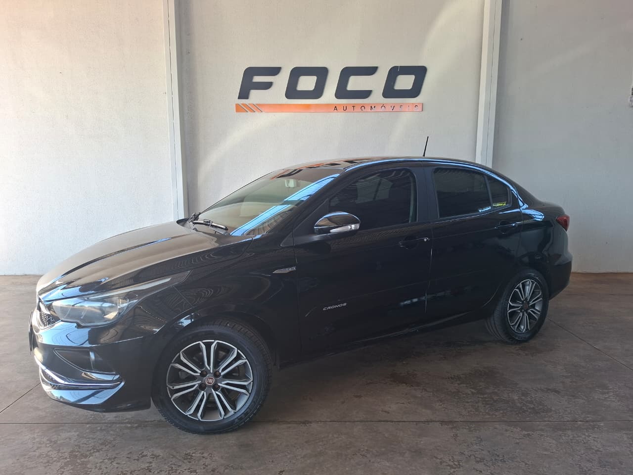 FIAT Cronos Precision 1.8 16v 2019 - miniatura 2