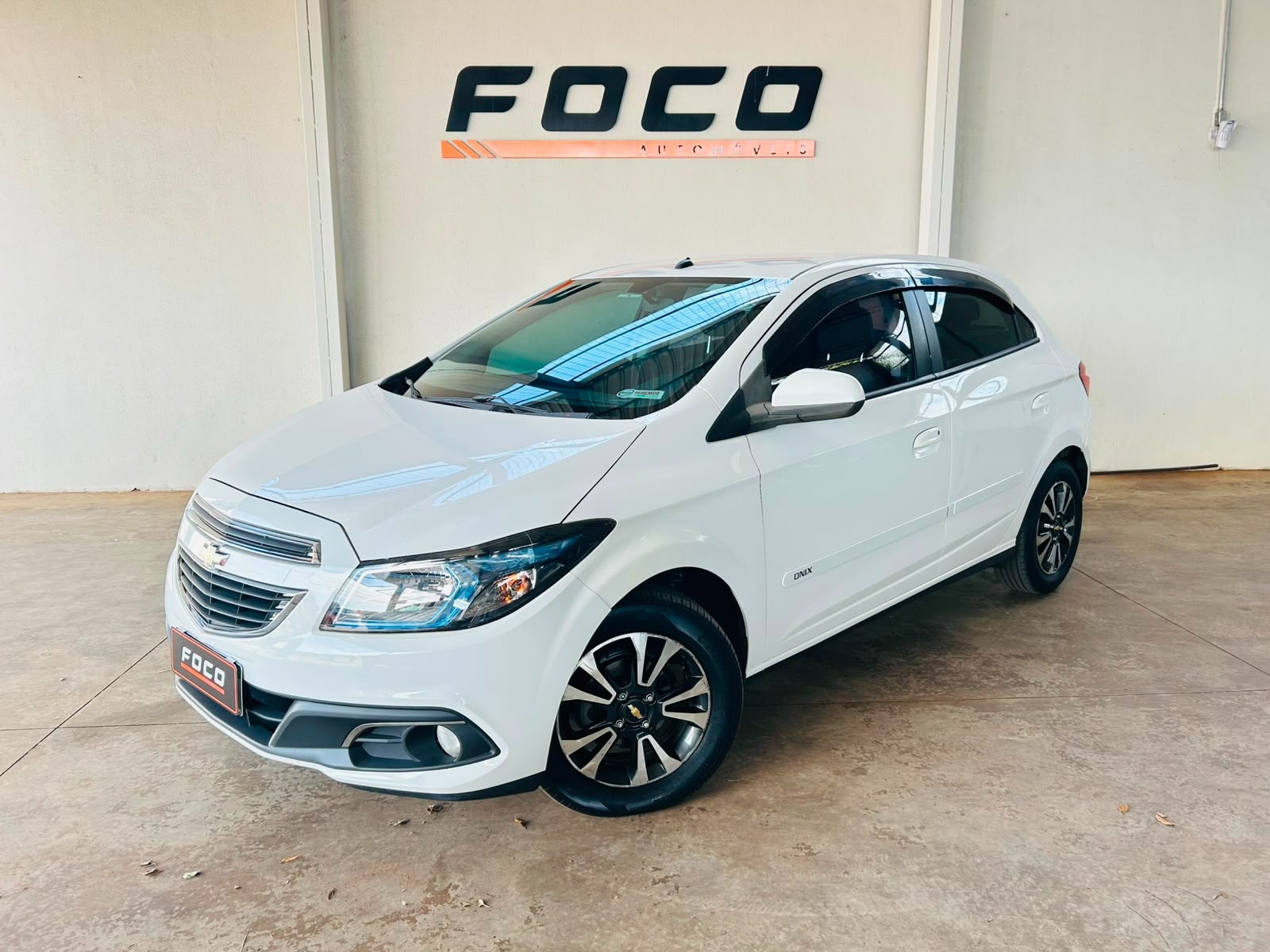 CHEVROLET Onix LTZ 1.4 2015