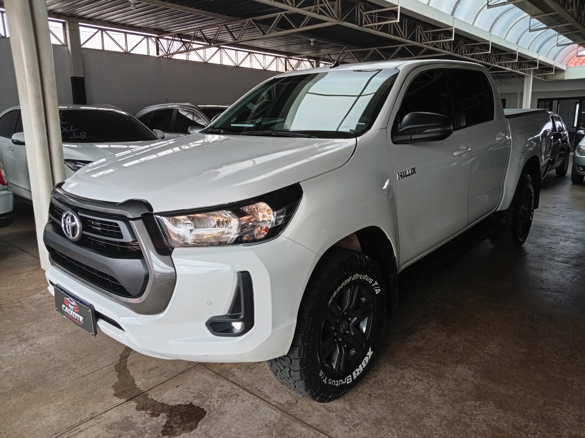 TOYOTA Hilux SR D4-D 2.8TDi 16v 4X4 C.D. 2024 - miniatura 3