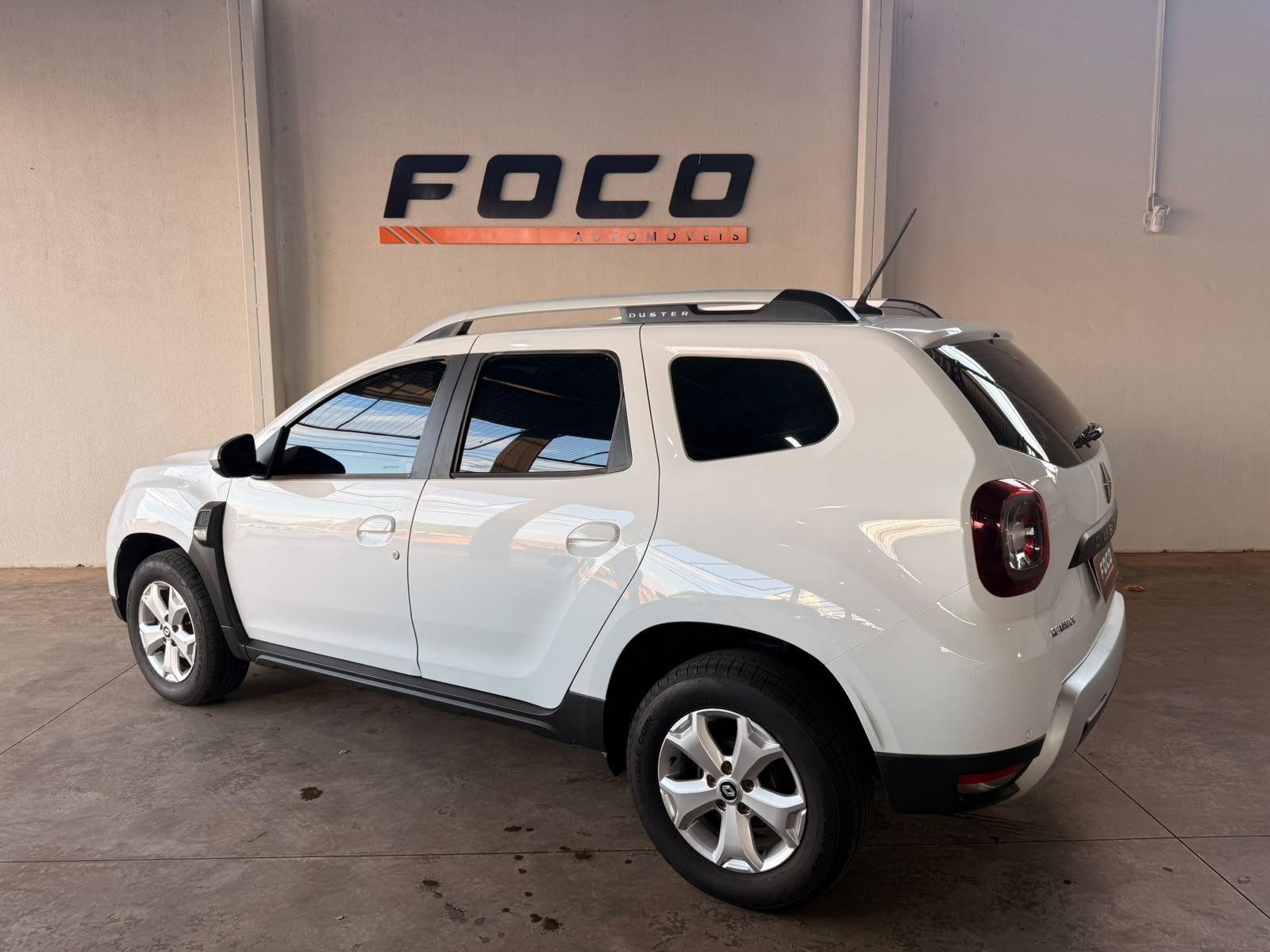 RENAULT Duster Intense 1.6 16v 2021 - miniatura 3