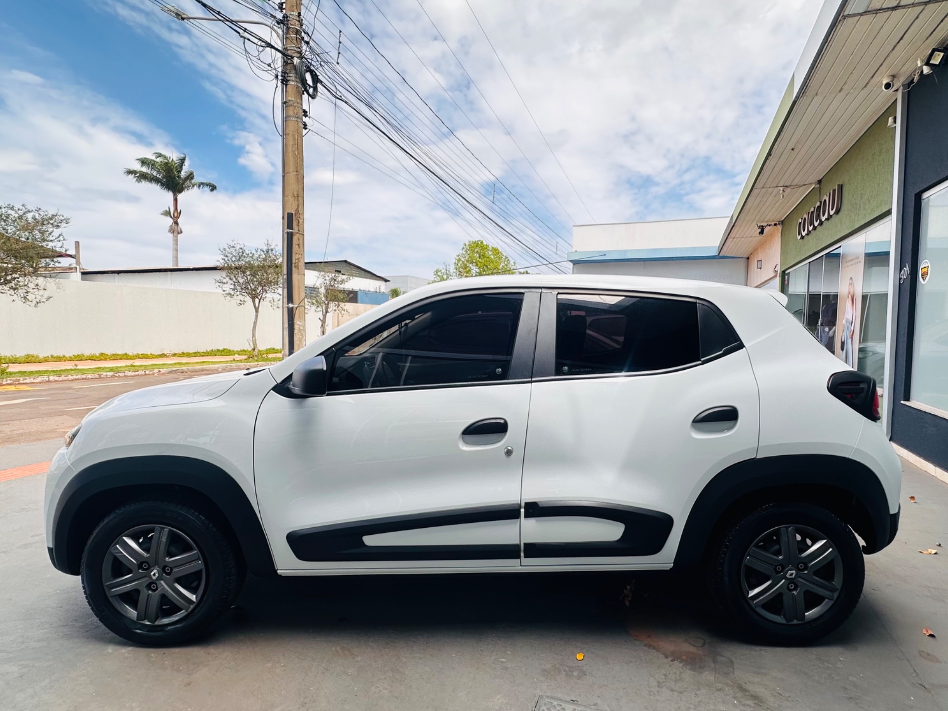 RENAULT Kwid Zen 1.0 12v 2024 - miniatura 4