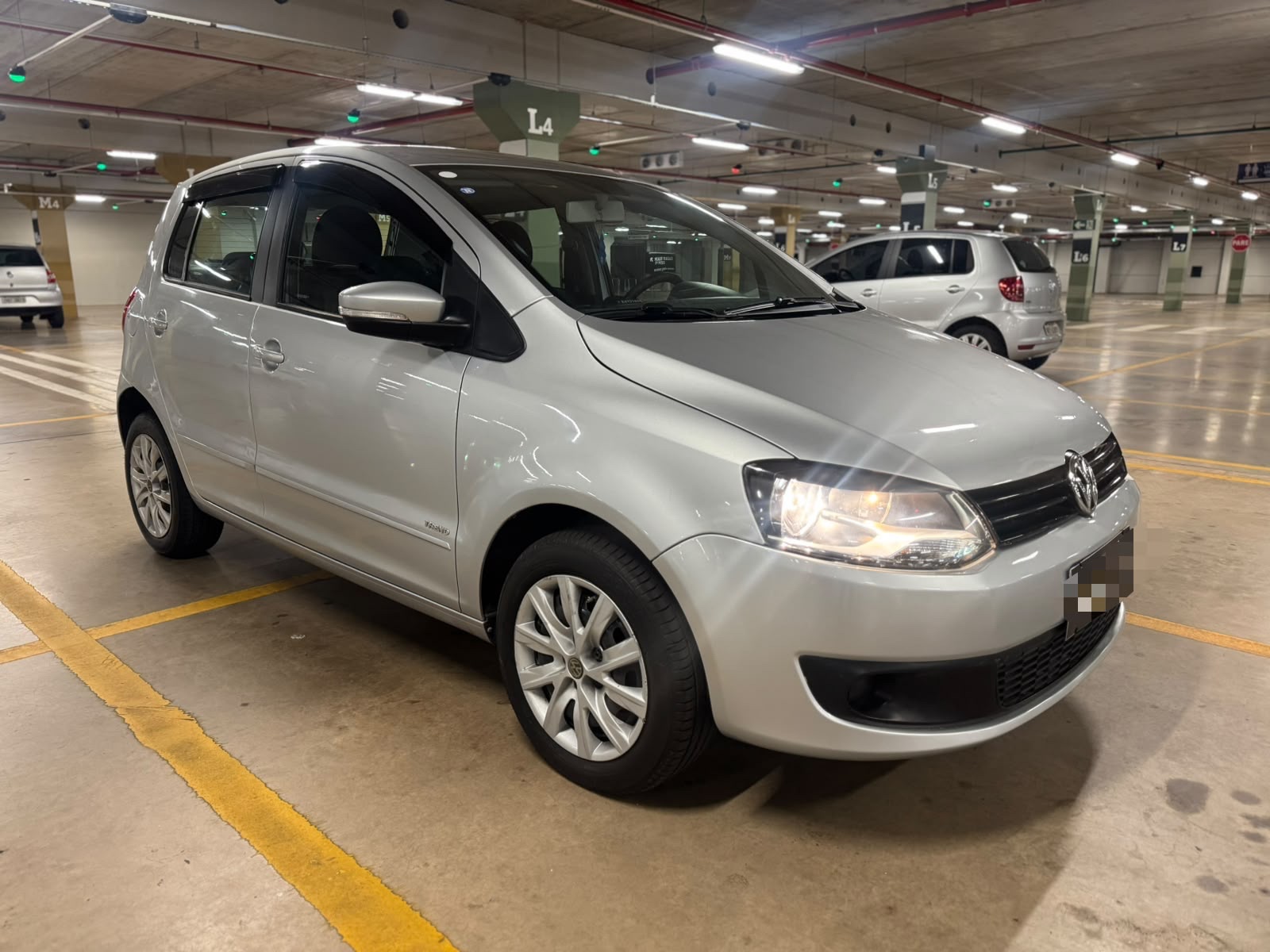 VOLKSWAGEN Fox Trend 1.0 4p. 2014 - miniatura 2
